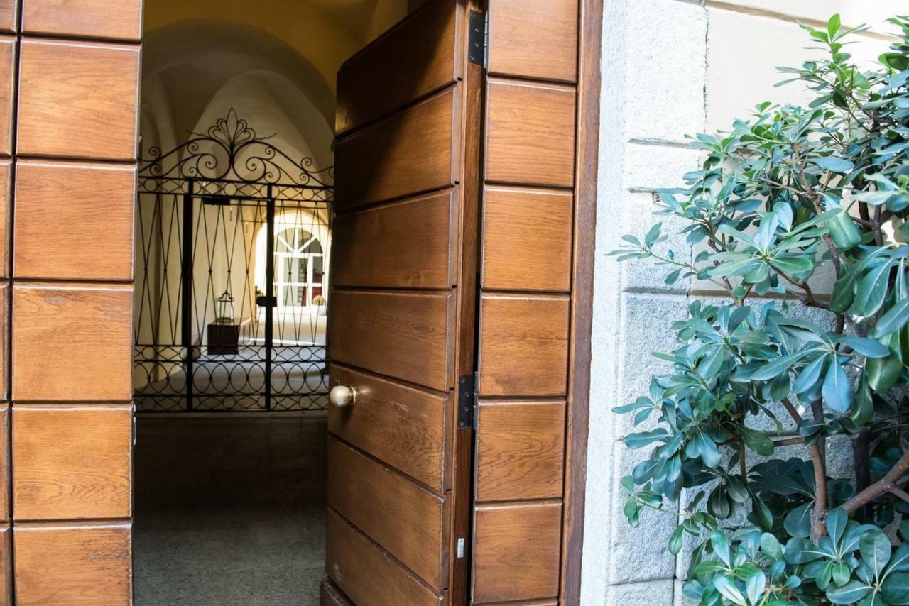 Lo - The House Of Travelers Guest house Como